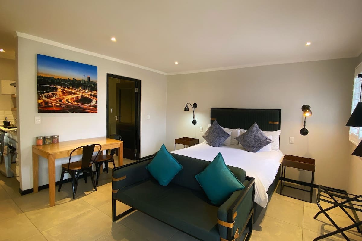 Estúdio (Apartment) | Roupas de cama premium, cofres nos quartos, escrivaninha