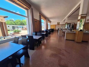 Dining - Hôtel Le Connetable (Saint-Bonnet-en-Champsaur)