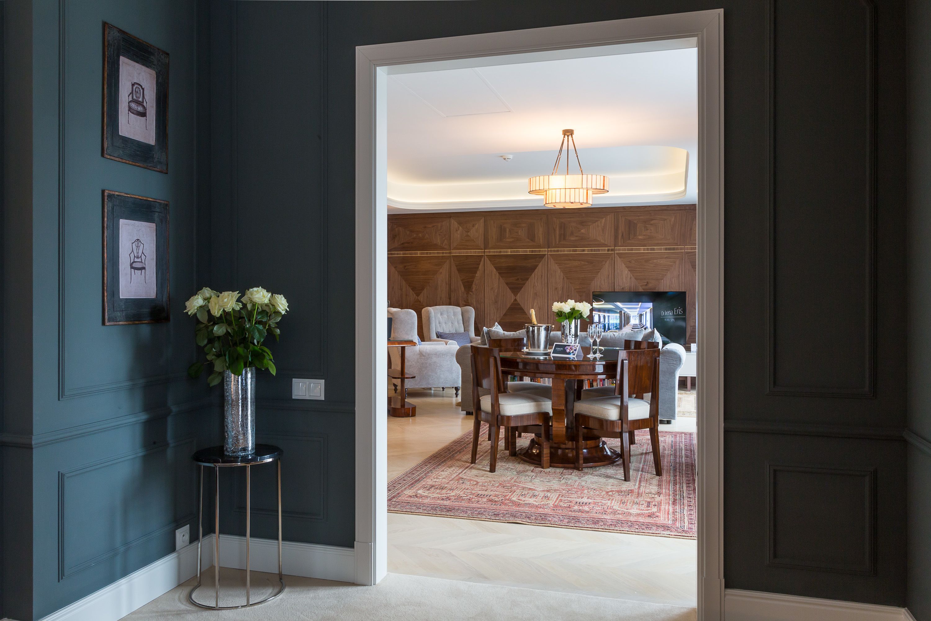 grand suite | living area | flat-screen tv, pay films