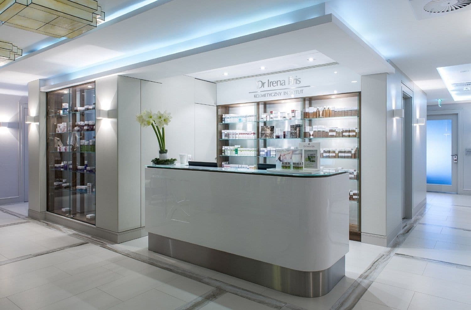 couples treatment room(s), sauna, hot tub, body treatments, hydrotherapy