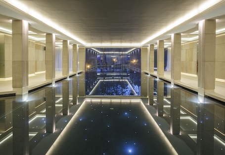 2 indoor pools, sun loungers