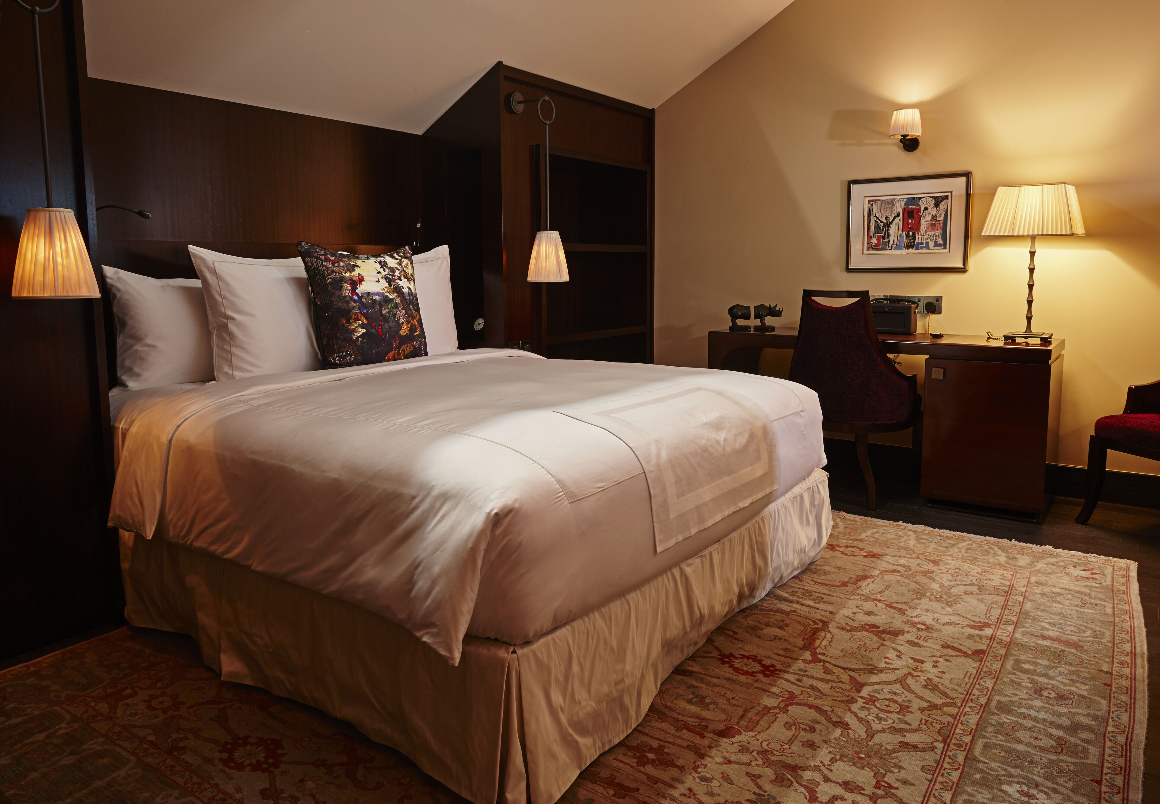 club suite, 2 bedrooms | 1 bedroom, egyptian cotton sheets, premium bedding, down duvets