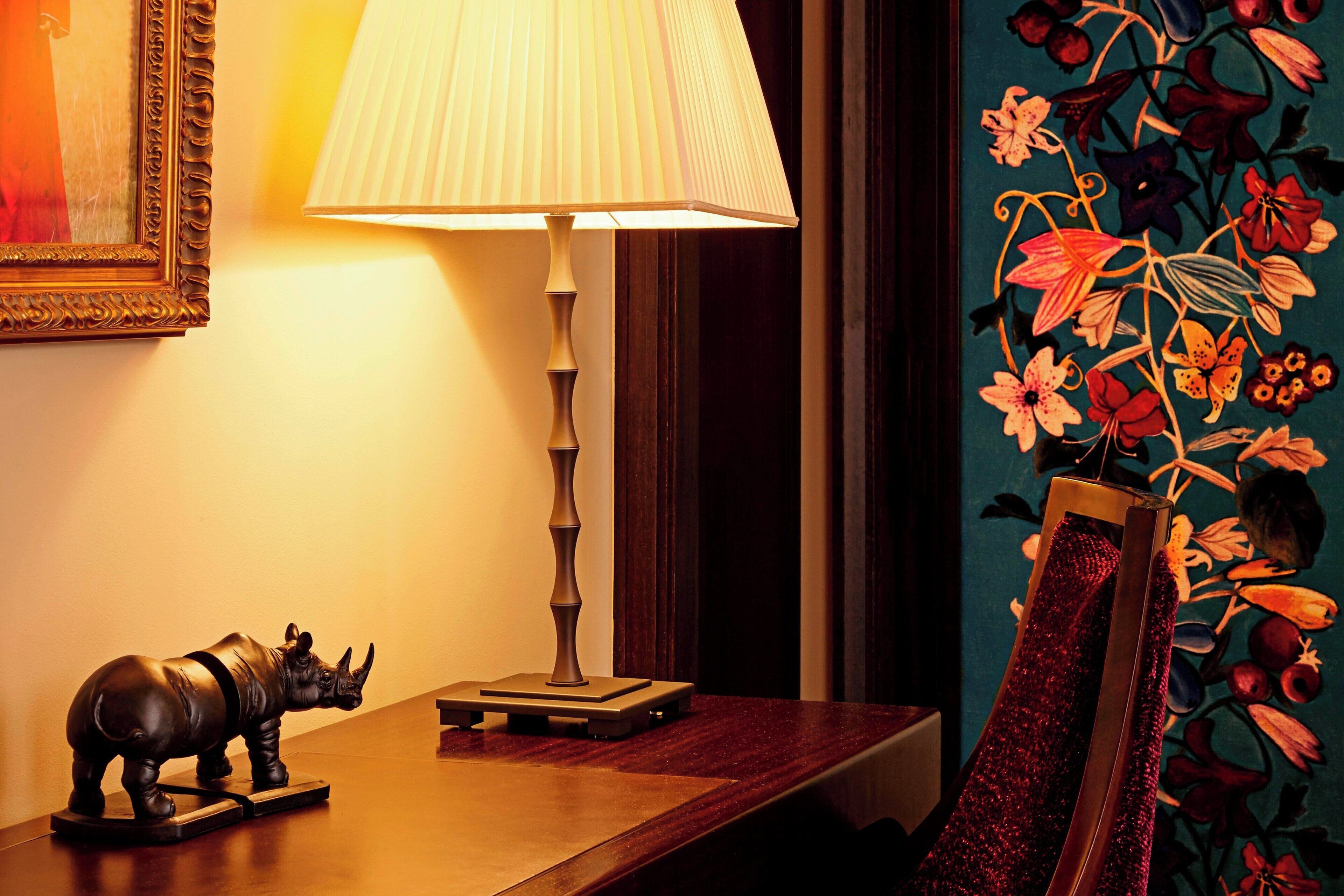 1 bedroom, egyptian cotton sheets, premium bedding, down duvets