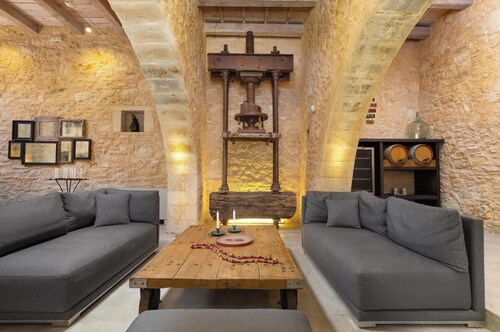 Athermigo Boutique Estate