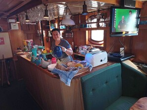 Daily buffet breakfast for a fee - Segelfartyget Libelle (Oxelosund)