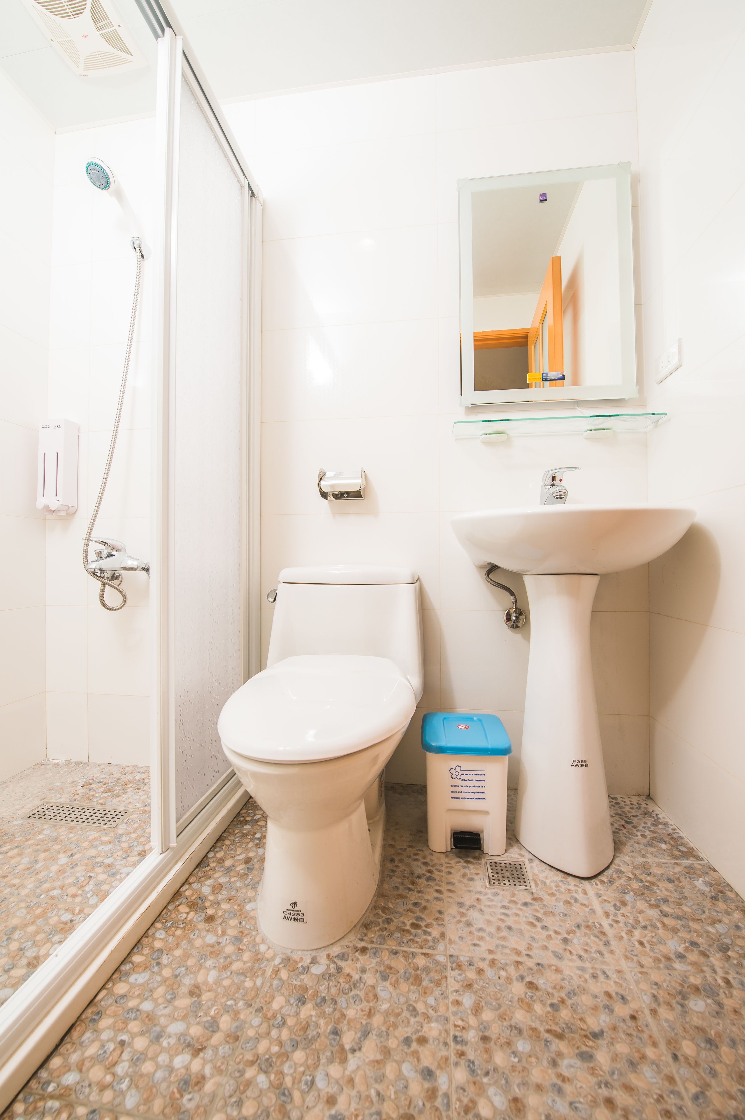 shower, free toiletries, hair dryer, slippers