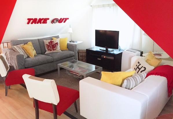 Stone Boutique Suites – Rolling Stone Suite , 1 Bedroom Apartment | Living room