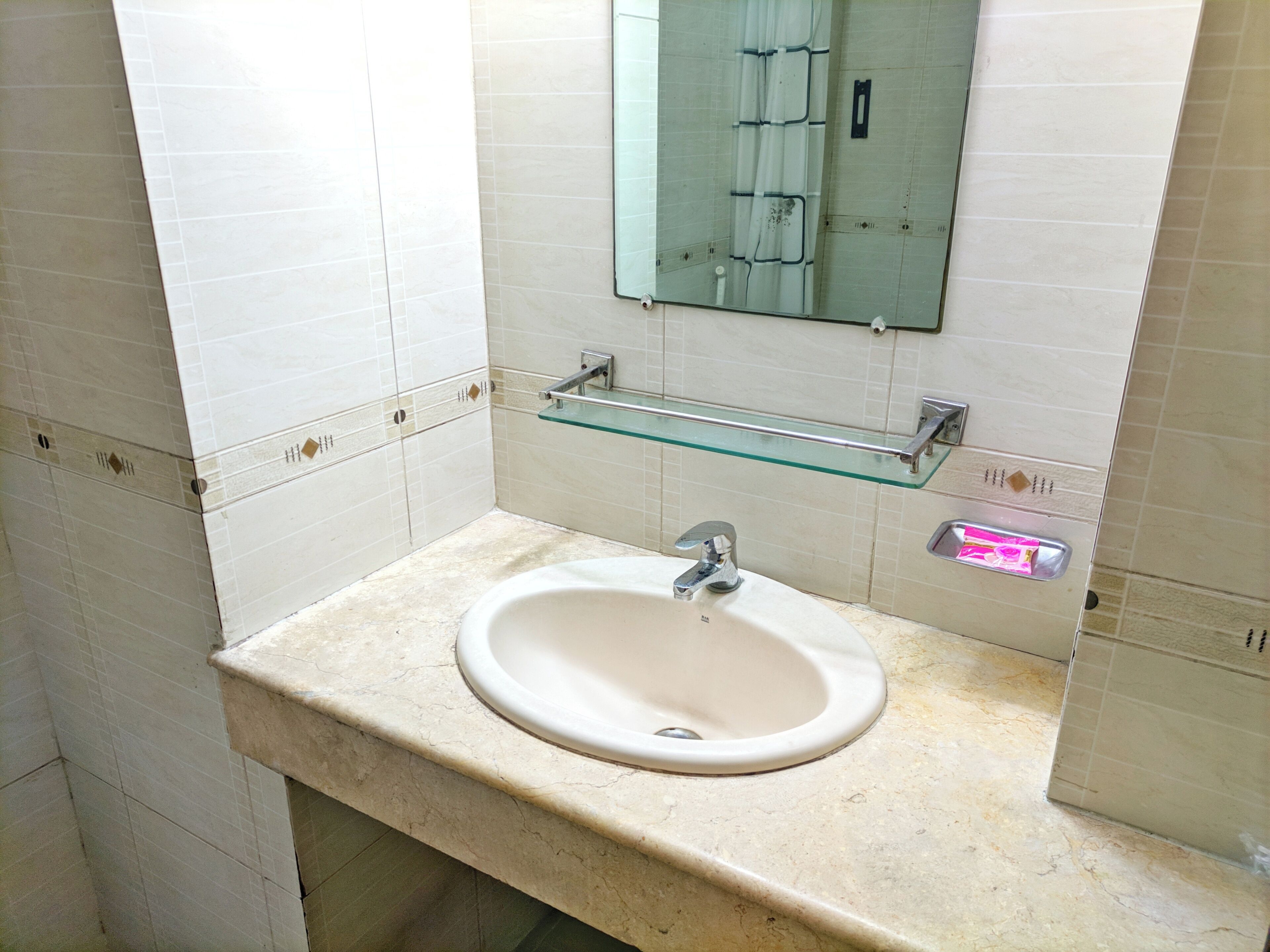 Foto - Hotel Afford Inn