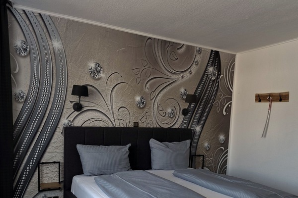 Basic Double or Twin Room, 2 Twin Beds, Non Smoking | 1 bedroom, hypo-allergenic bedding available, desk, laptop workspace