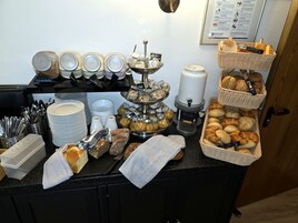 Desayuno buffet todos los días (con cargo)