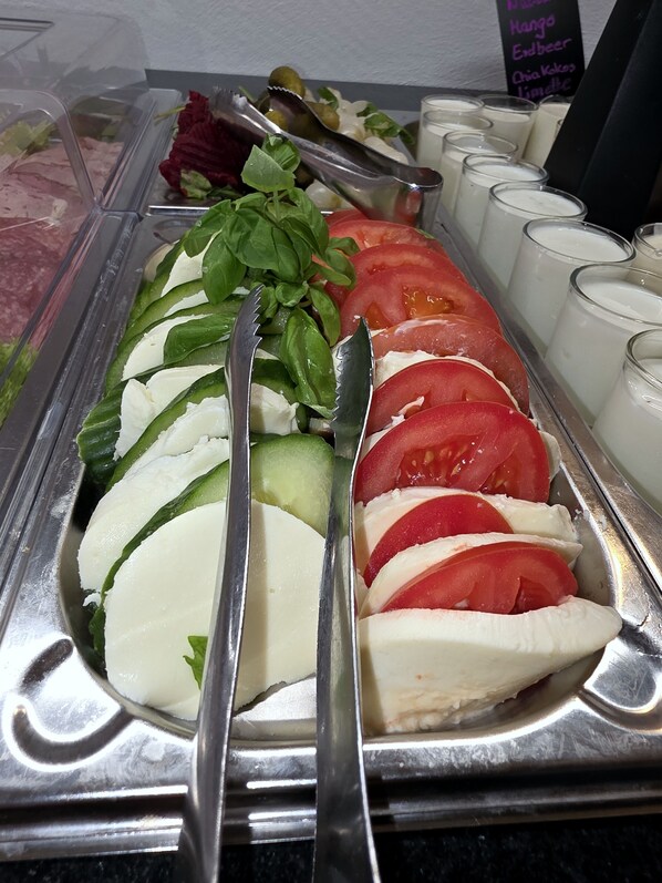 朝食ビュッフェ
