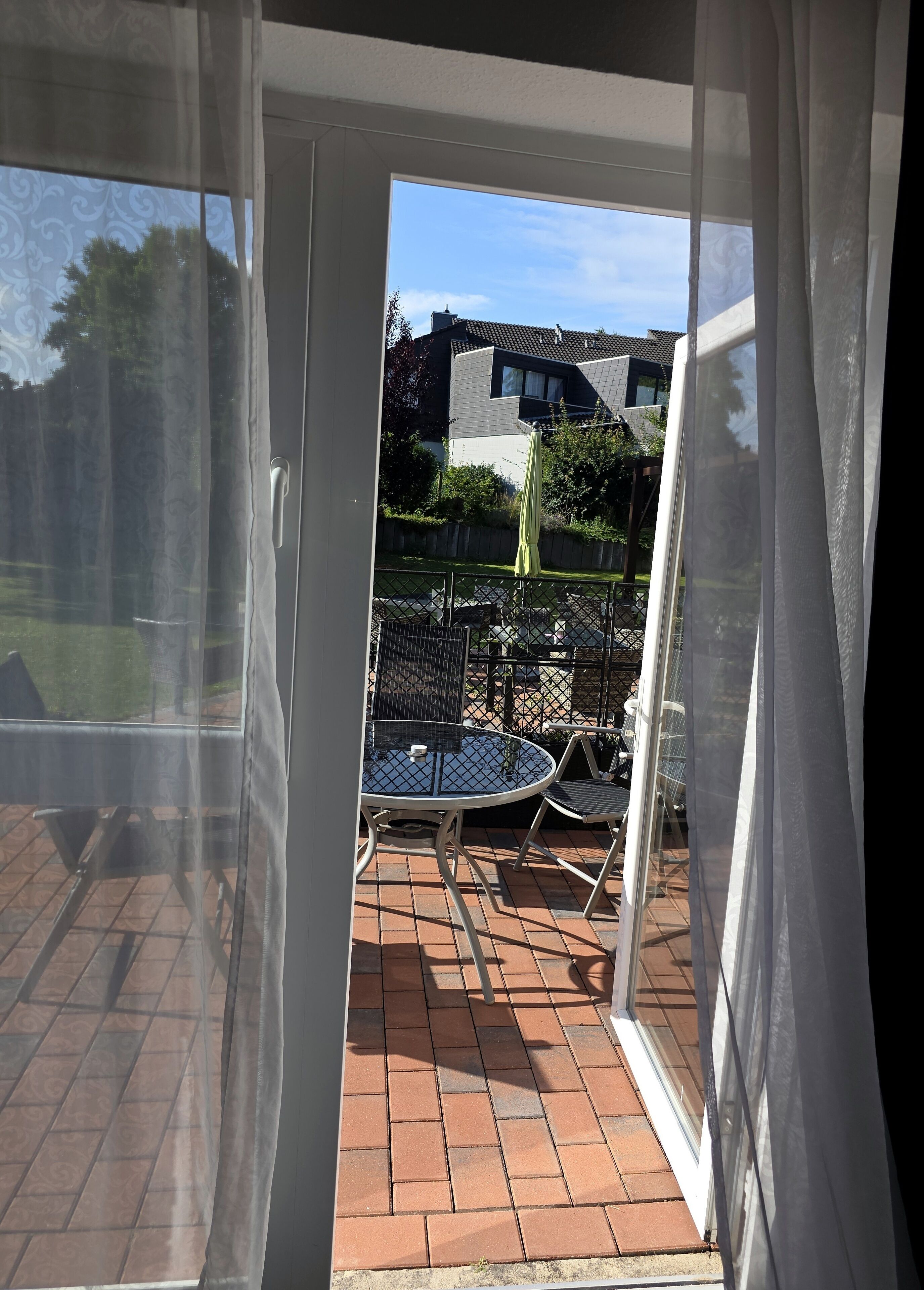 1 bedroom, hypo-allergenic bedding, individually decorated, desk