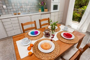 Comfort Condo | Premium bedding, individually decorated, iron/ironing board - Galatea (Zakynthos)