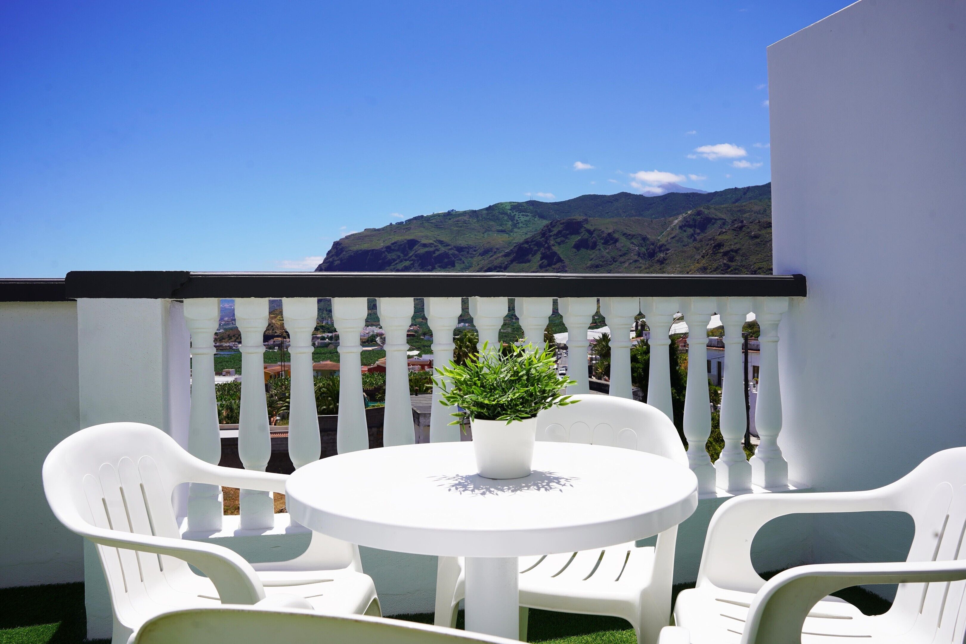 Apartment, 2 Bedrooms, Patio, Sea View (2-4 people) | Outdoor dining
