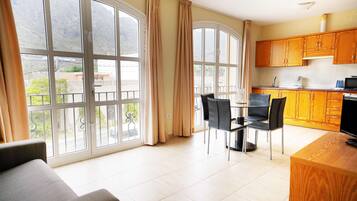 In-room safe, blackout curtains, iron/ironing board, free WiFi