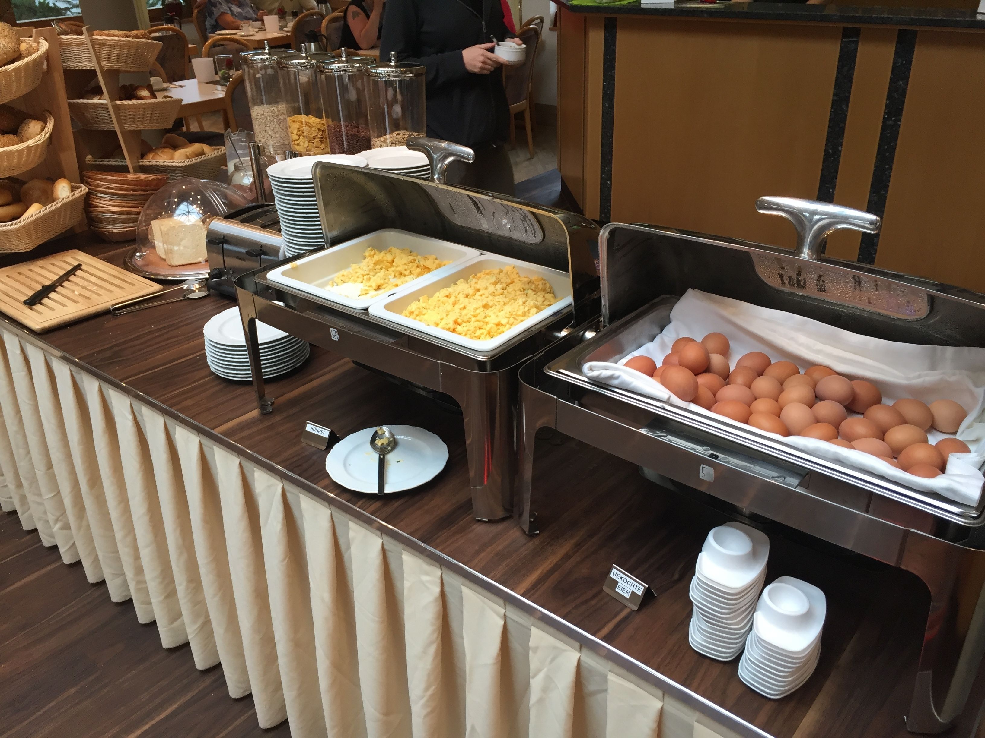 daily buffet breakfast (eur 14 per person)