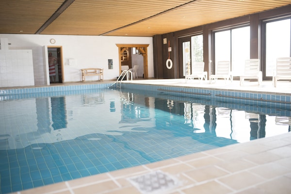 Una piscina techada