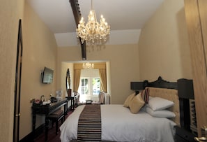 Family Triple Room, 1 Bedroom | In-room safe, iron/ironing board, free WiFi, bed sheets