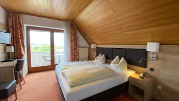 Premium bedding, in-room safe, desk, soundproofing