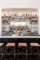 2 bars/lounges, rooftop bar