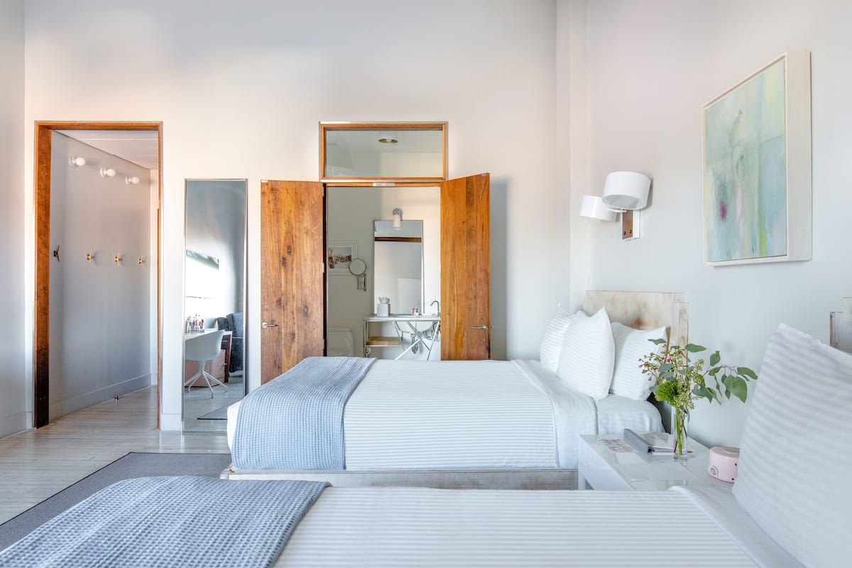 1 habitación y ropa de cama hipoalergénica