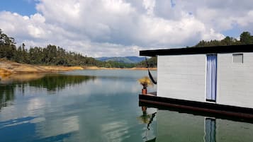 Cabaña (Floating) | Lago