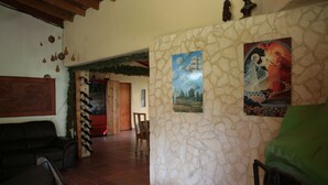 Unclassified image, 4 of 23, button - La Montaña Mágica (Medellín)