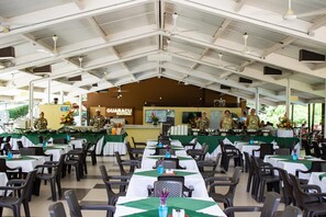 Breakfast, lunch, dinner served; international cuisine  - Hosteria Guaracu (San Jerónimo)