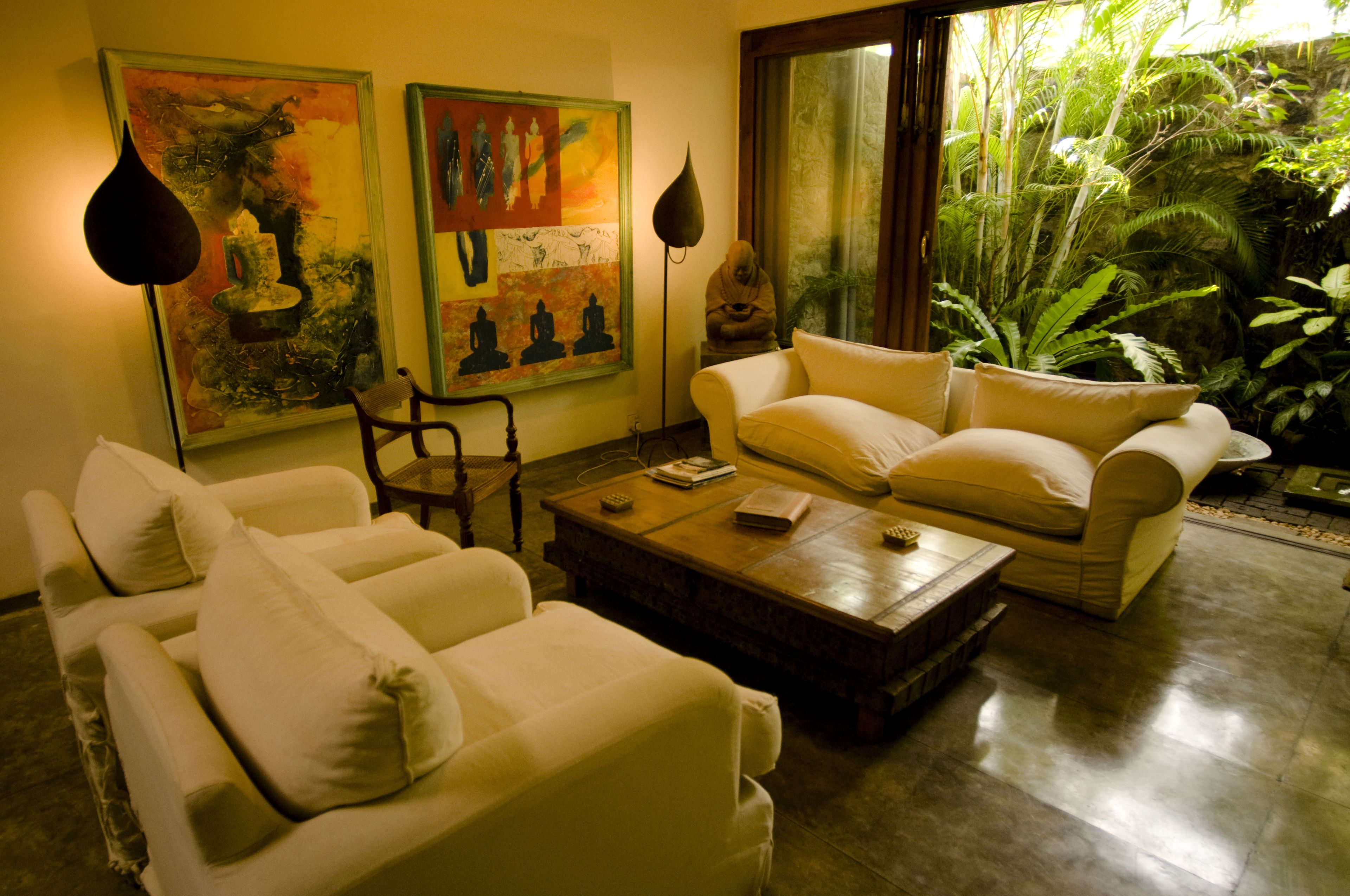 ロビー応接スペース