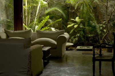 Mount Lodge Boutique Hotel