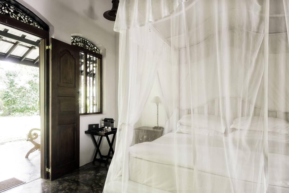 Chambre Double Deluxe, 1 grand lit, terrasse, vue jardin | Draps en coton égyptien, literie de qualité supérieure