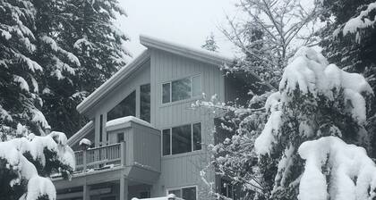Belle Neige Suites- Whistler