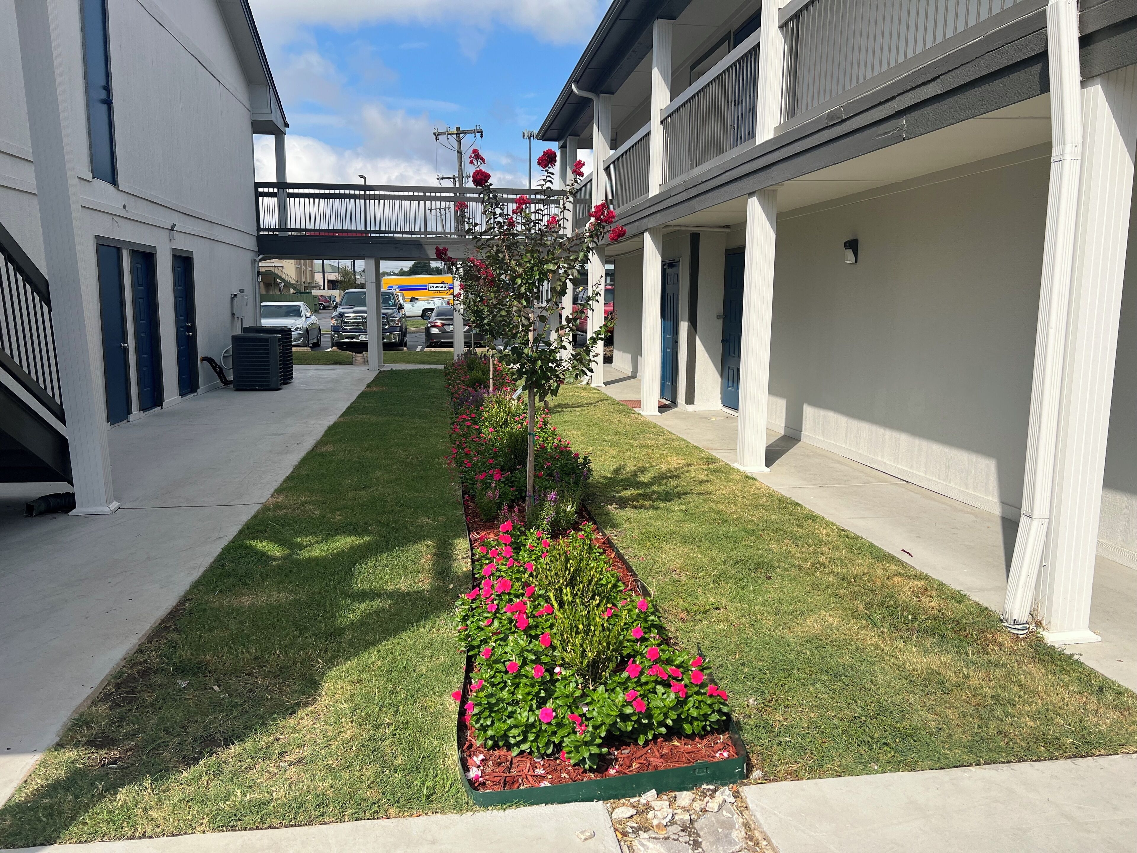 Photo - Studio 6 Tulsa OK Central