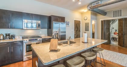 Seaport Signal Building by Vacasa