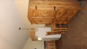 Cabin, 2 Double Beds | Private kitchen