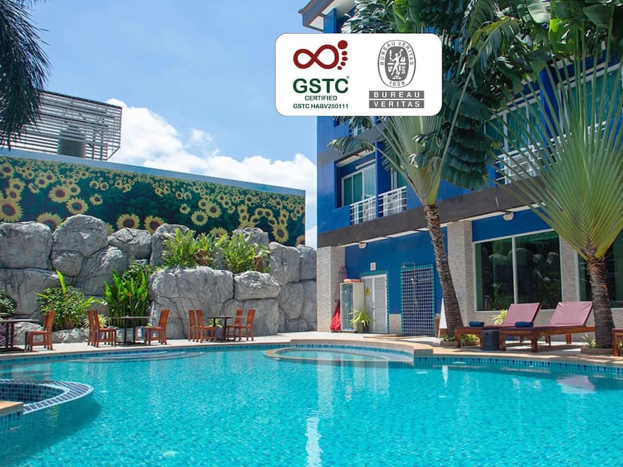 Outdoor pool, open 8:00 AM to 8:00 PM, sun loungers