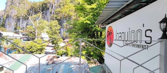 Joaquinn's Bed and Breakfast El Nido City near Beach