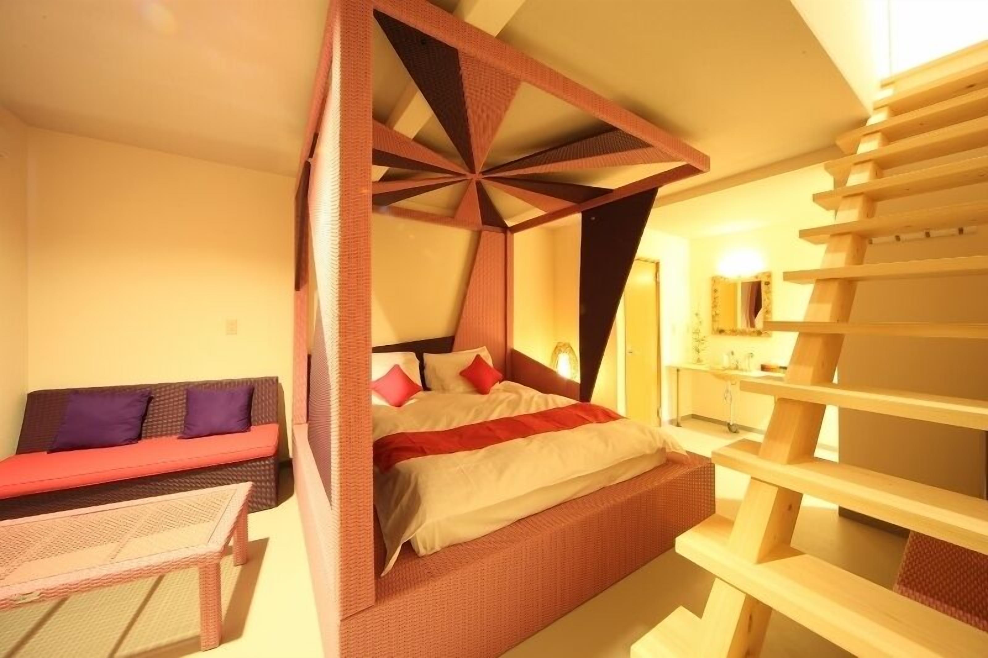 western style double room (annex) with open-air bath | bed sheets