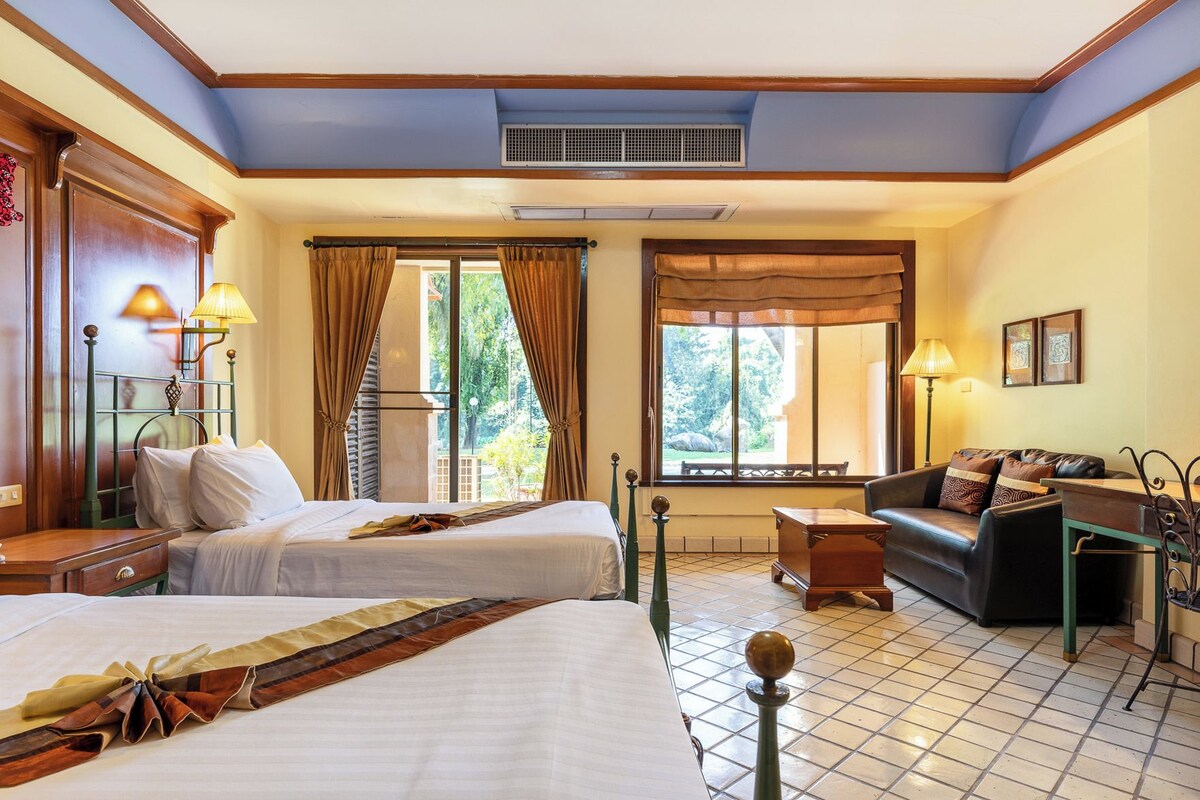 Minibar, bed sheets