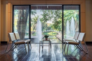 Sittområde i lobbyn