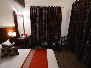 Standard Double or Twin Room, 1 Double Bed, Private Bathroom