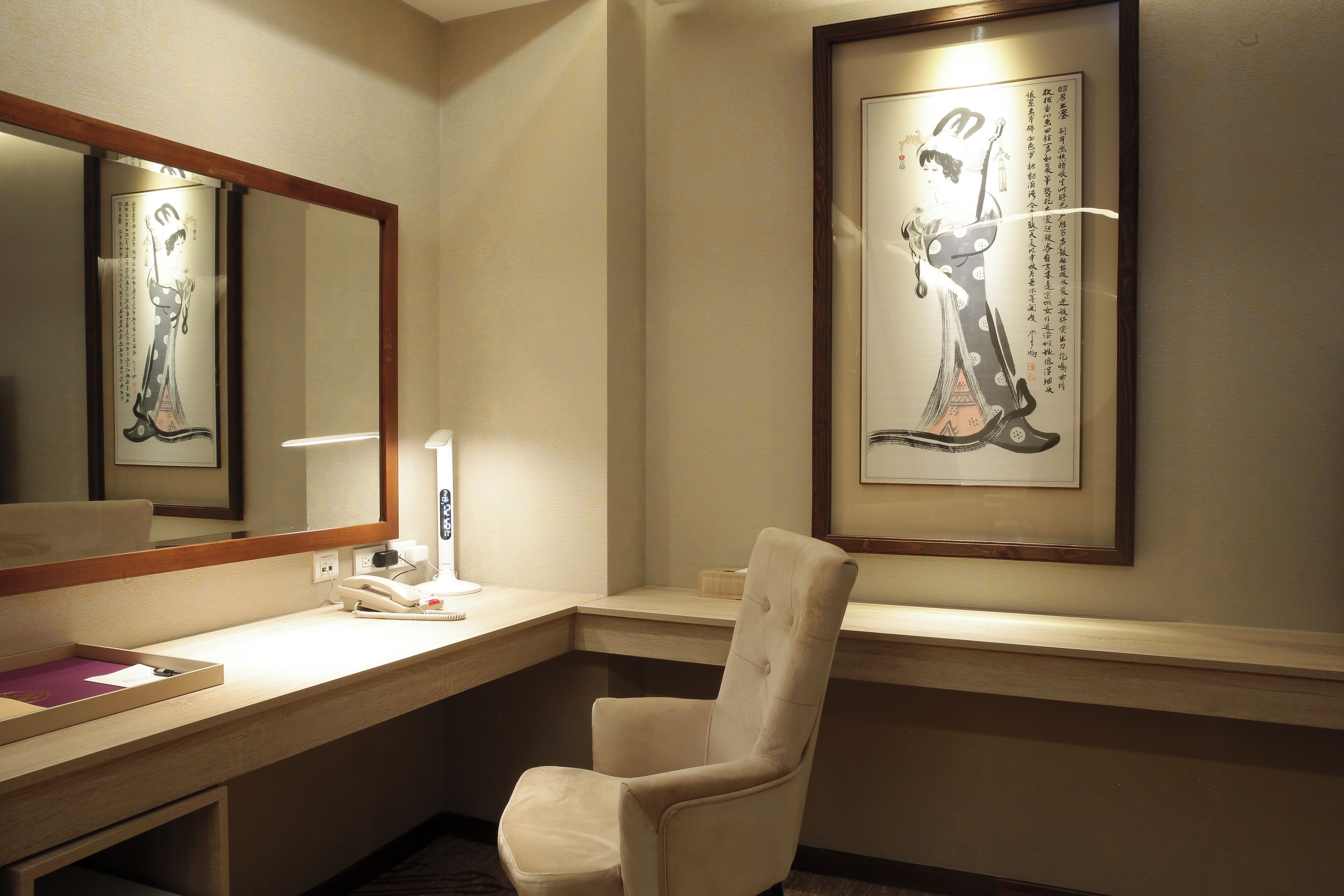 vip suite  | 1 bedroom, down duvets, minibar, desk