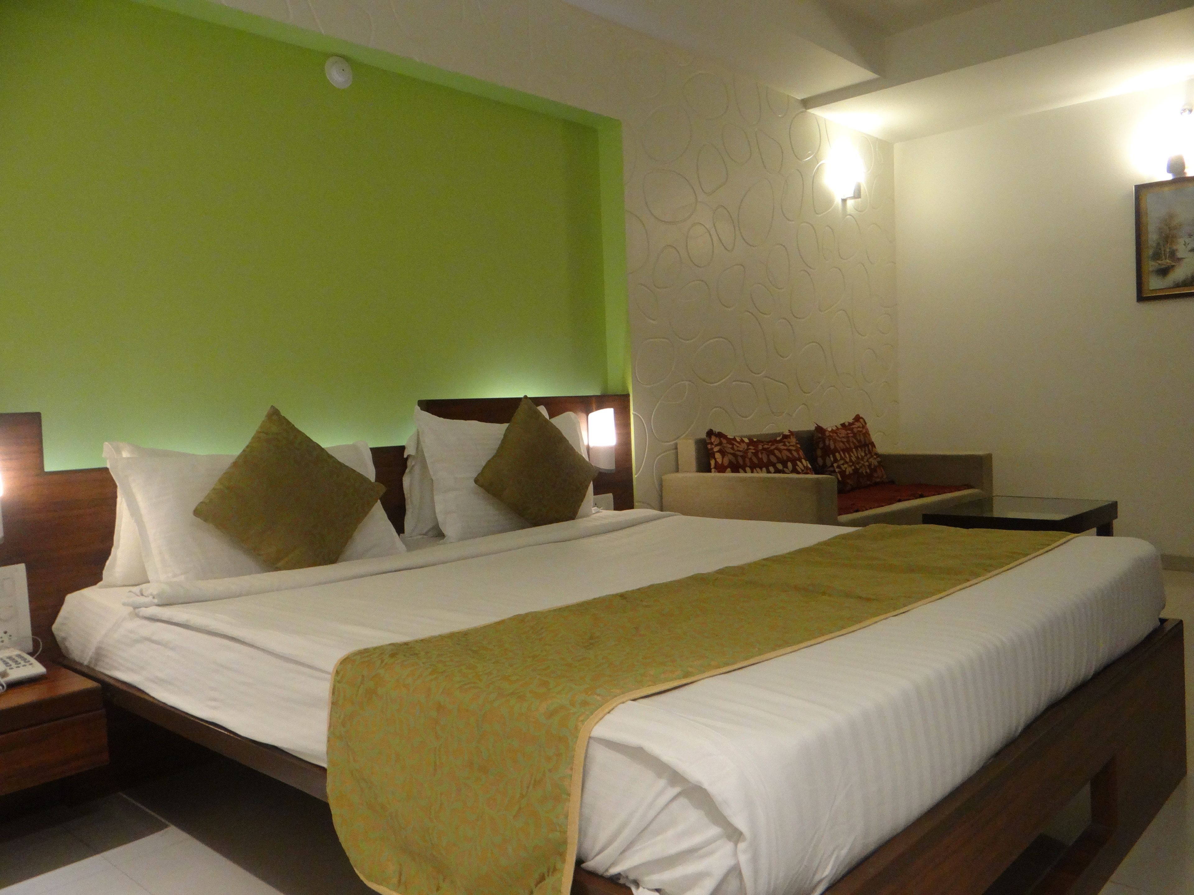 superior room, 1 king bed | desk, soundproofing, iron/ironing board, free wifi