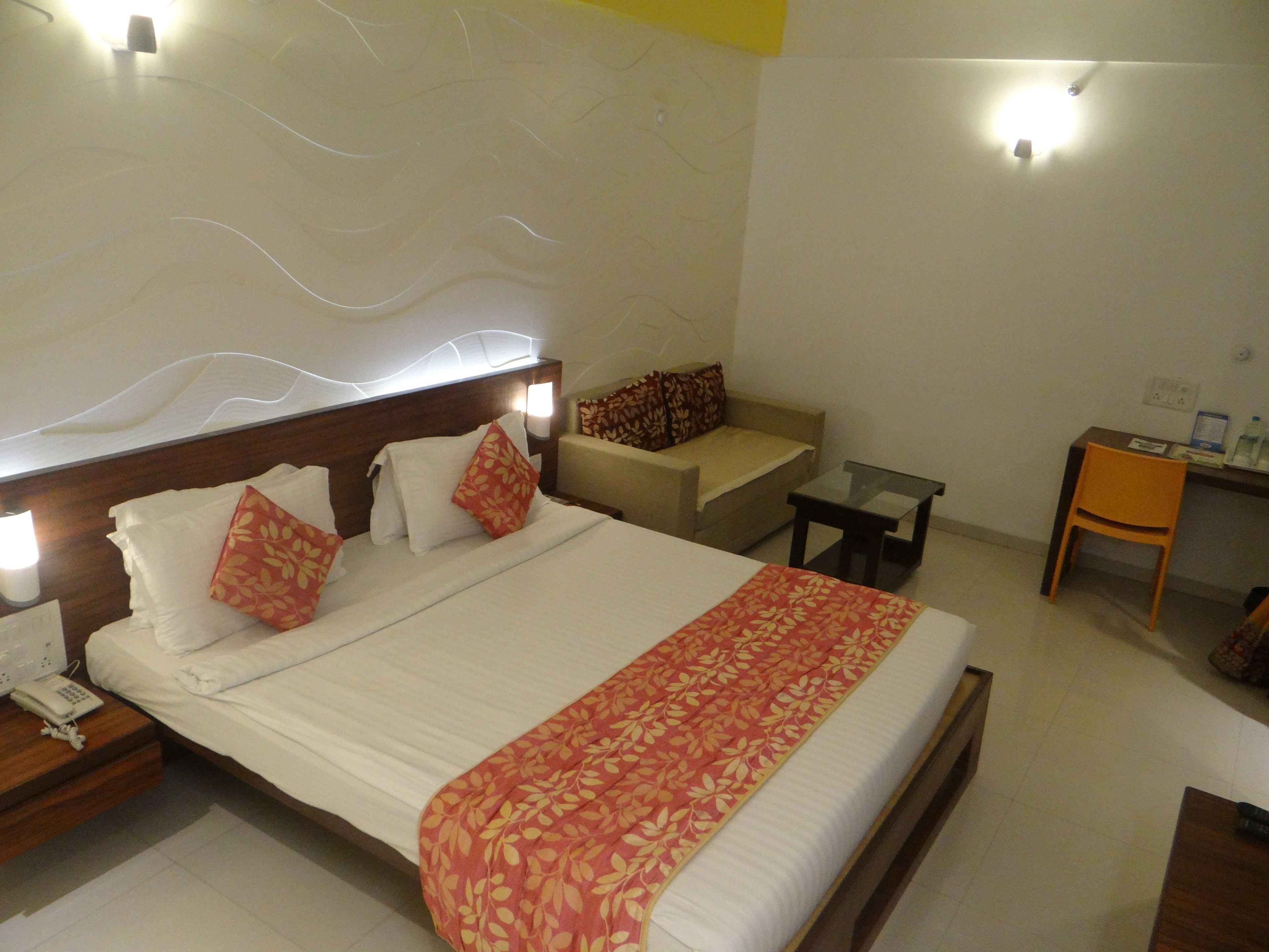 superior room, 1 king bed | desk, soundproofing, iron/ironing board, free wifi