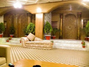Kawasan tempat duduk lobi