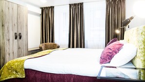 Unclassified image, 4 of 36, button - HOF Hotel (Kaunas)