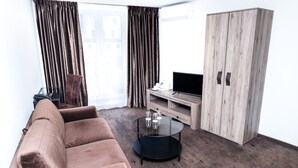 Unclassified image, 2 of 36, button - HOF Hotel (Kaunas)
