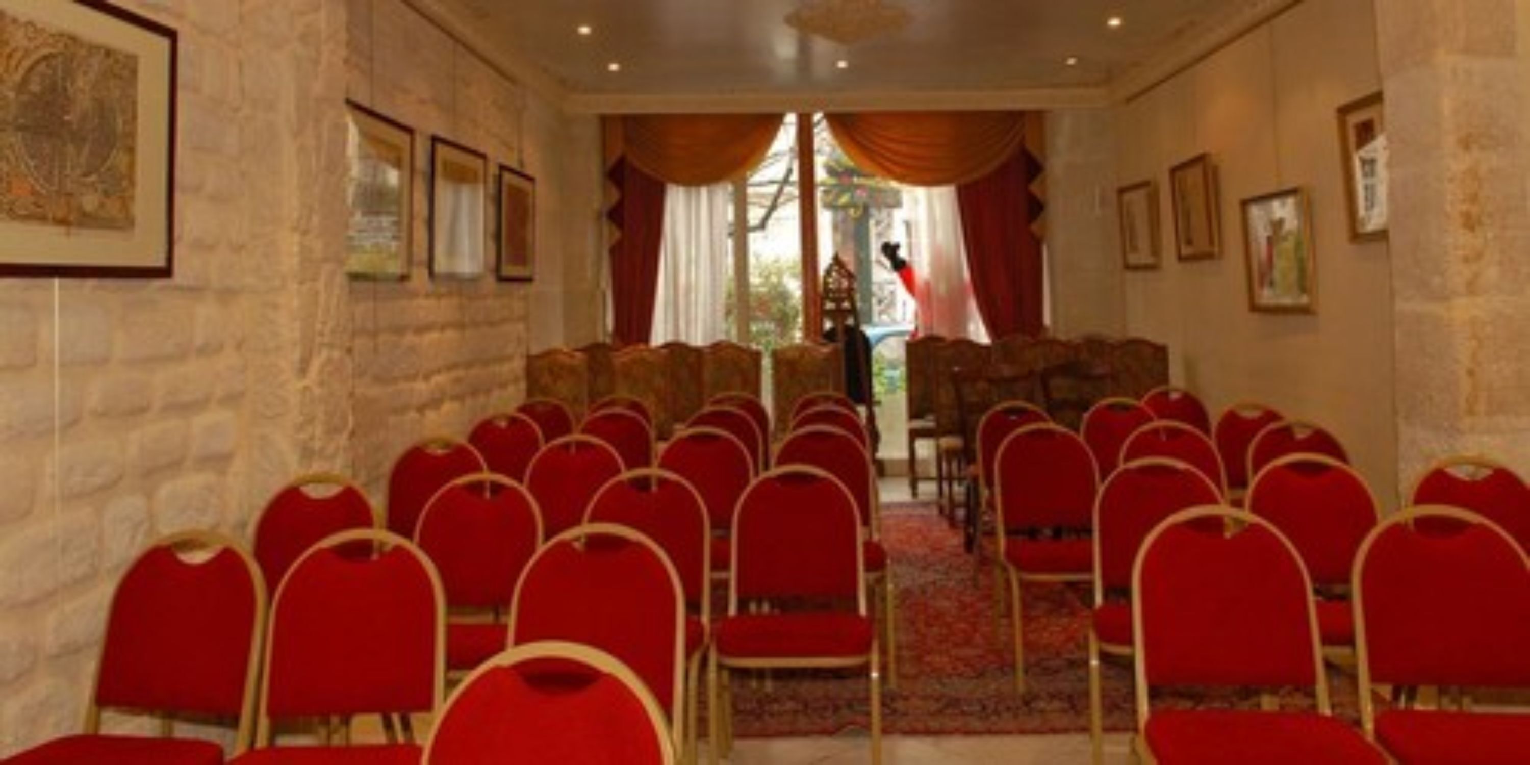 Photo - Familia Hotel