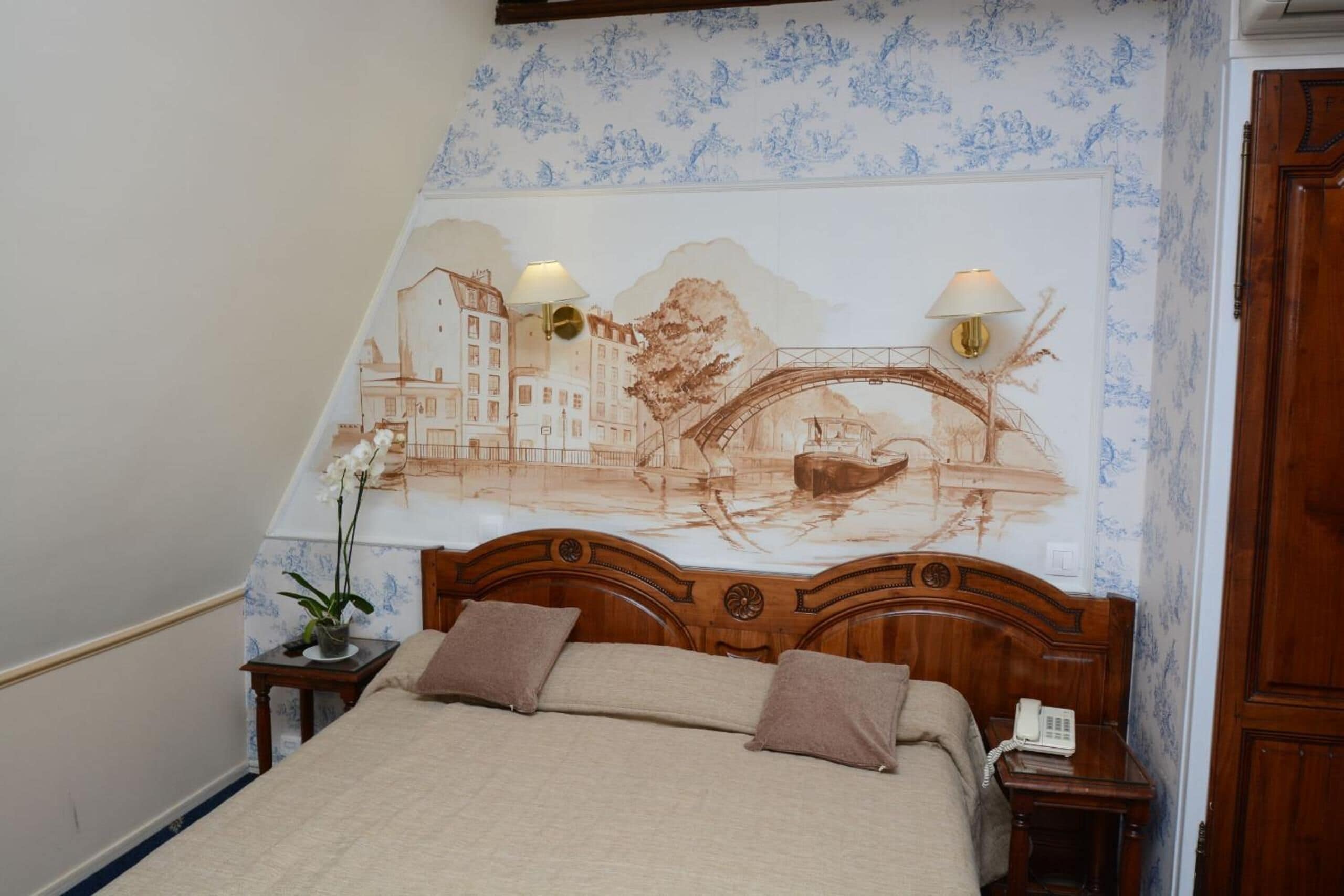 Photo - Familia Hotel