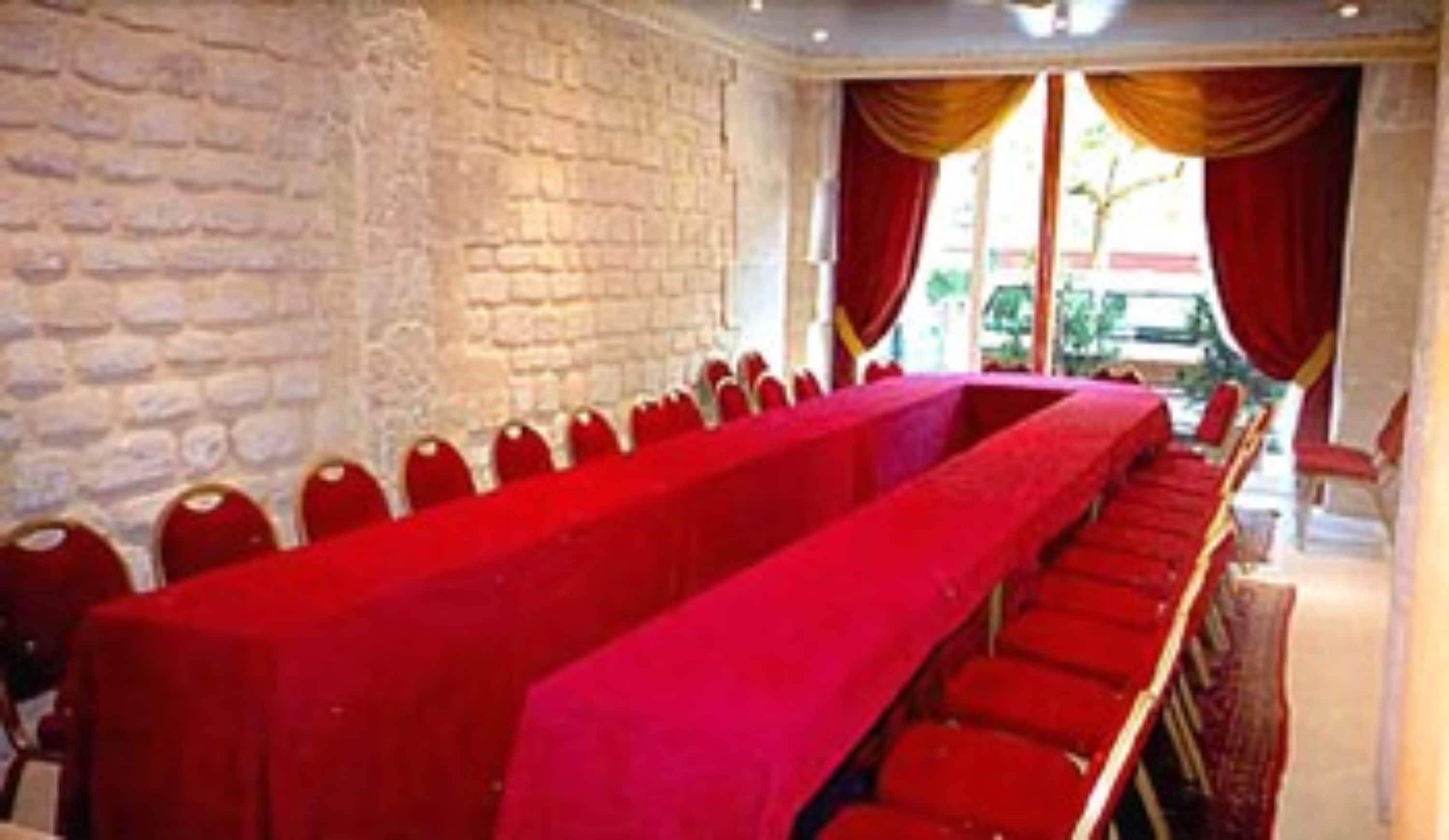 Photo - Familia Hotel